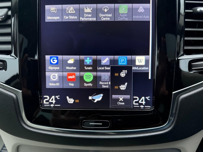 VOLVO XC90