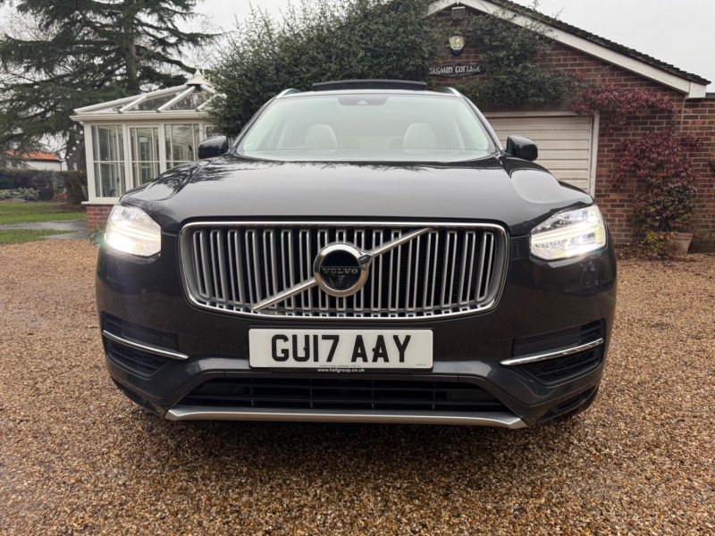 VOLVO XC90