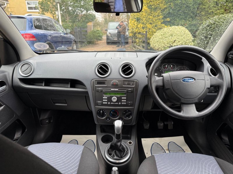 FORD FUSION