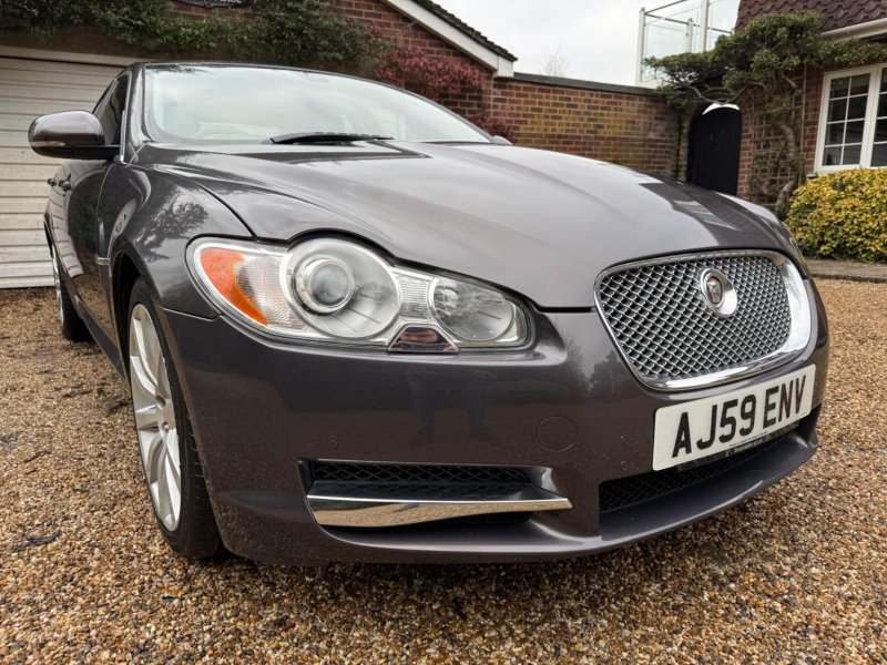 JAGUAR XF