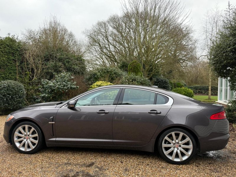 JAGUAR XF