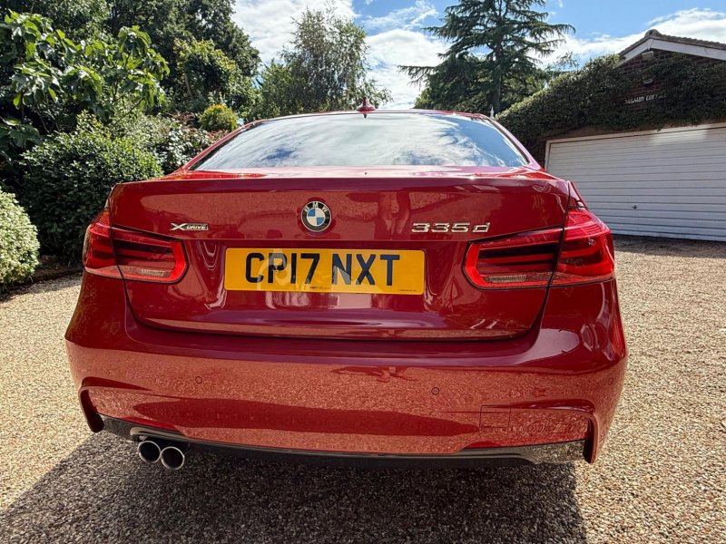 BMW 3 SERIES