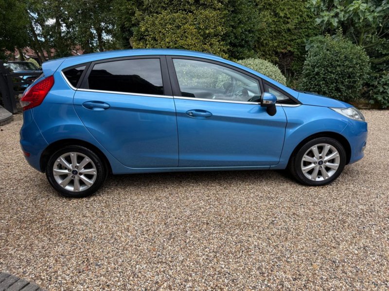 FORD FIESTA