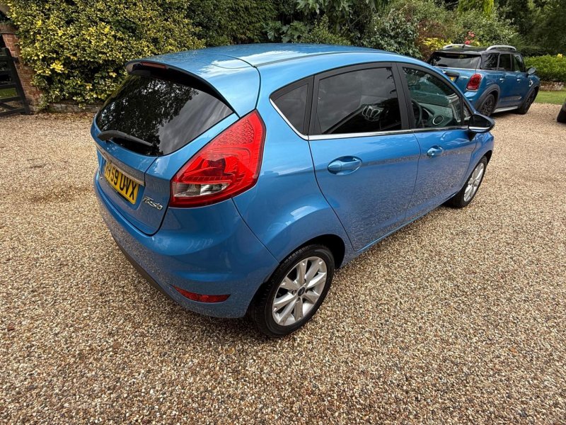 FORD FIESTA